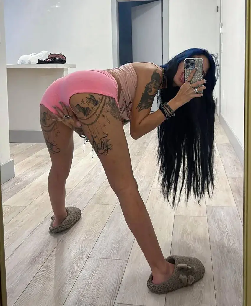 CharlleneOakley67